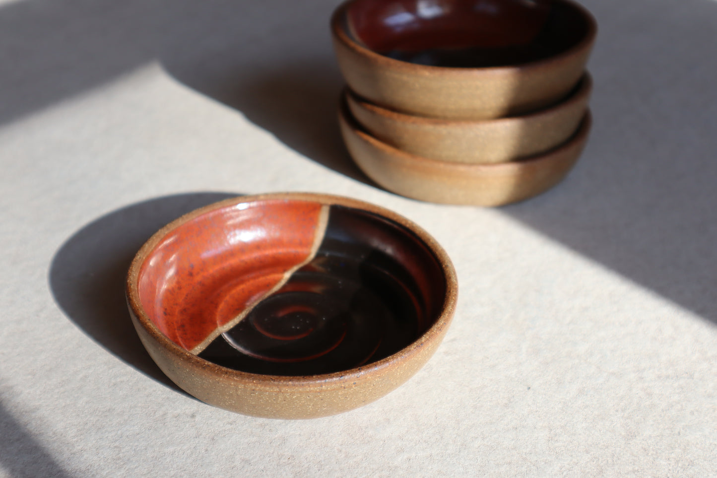 trinket tray | black & red