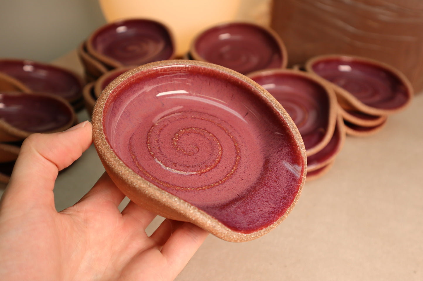 spoon rest | raspberry