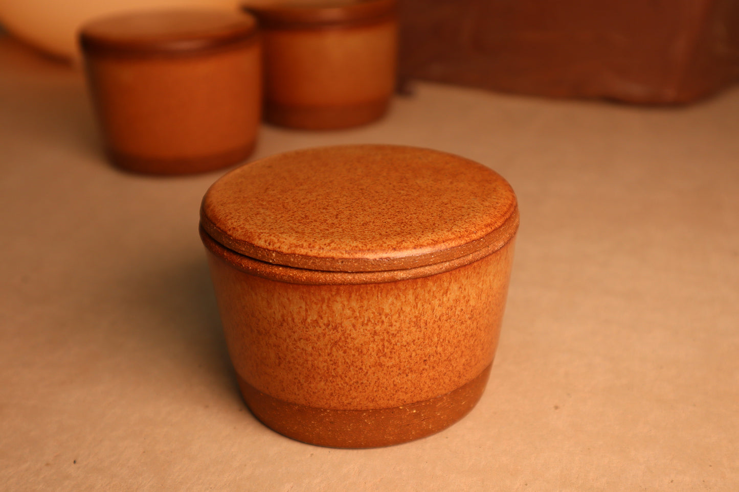 salt cellar | nutmeg