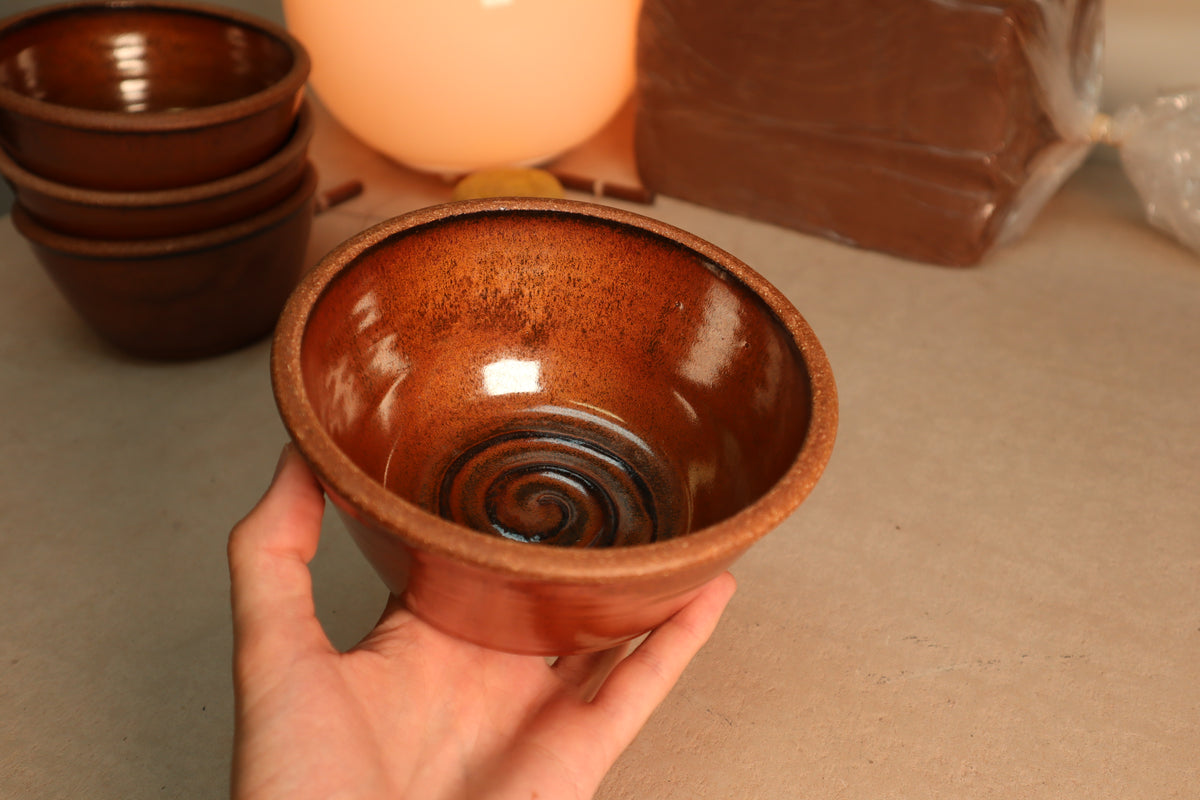bowl | iron red