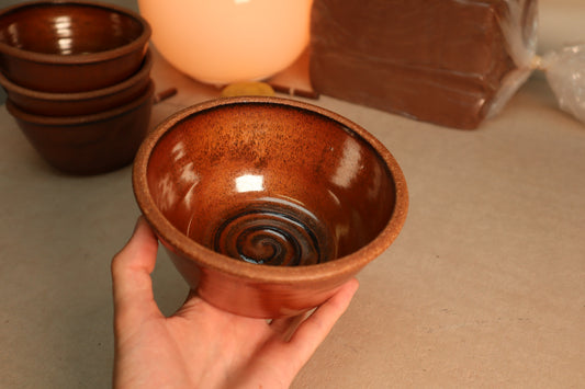 bowl | iron red