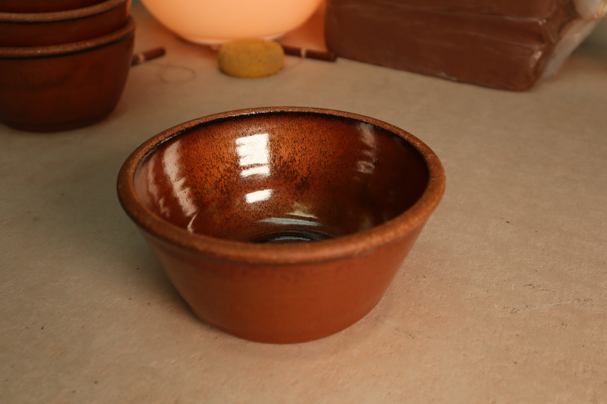 bowl | iron red