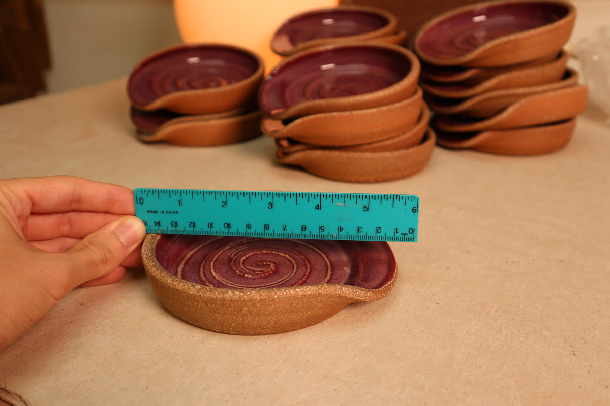 spoon rest | raspberry
