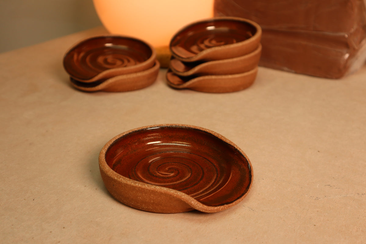 spoon rest | iron red