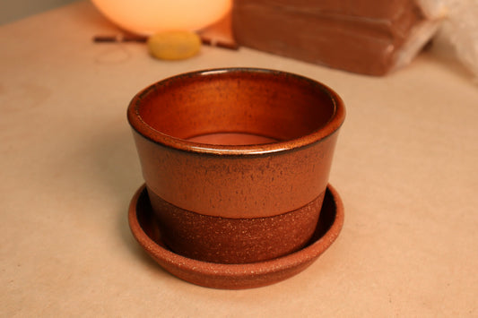 planter | iron red | one-off