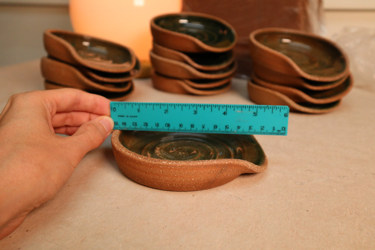 spoon rest | green